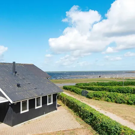 6 Person Holiday In * Hemmet