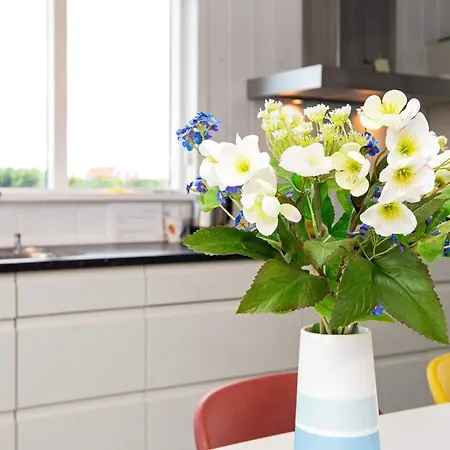 6 Person Holiday In * Hemmet